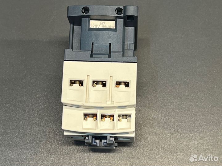 Telemecanique CAD32M7 Реле, новое без крышек 18 шт