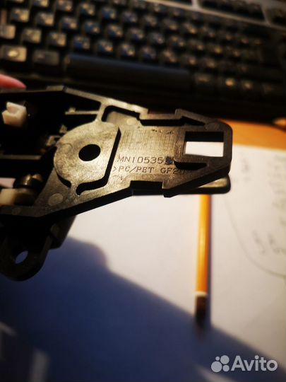 Mitsubishi Grandis (NA4W) 2003-2011Ручка двери зад