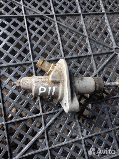 Главный цилиндр сцепления Nissan Primera P11