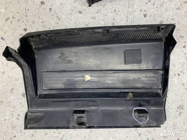 Накладка декоративная Volkswagen Touareg 7L 2002-2