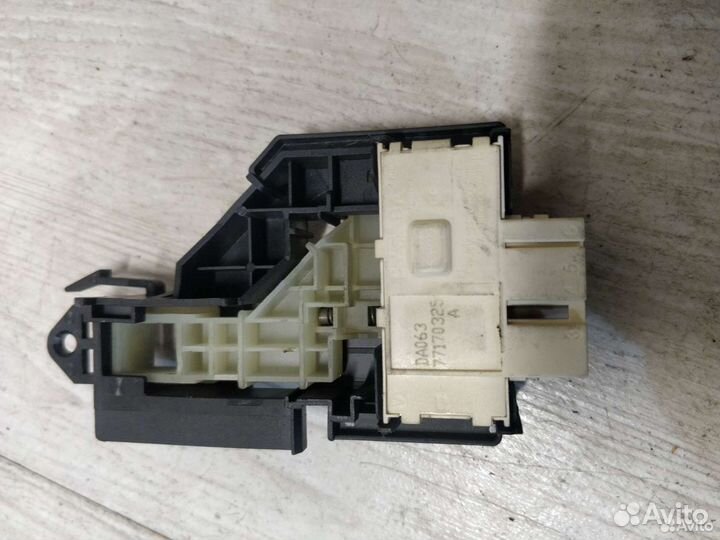 Замок (убл) Electrolux 146222911