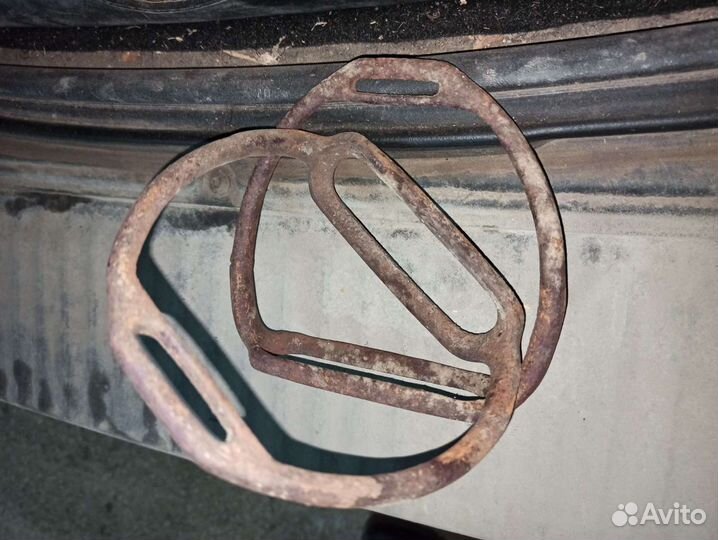 Стремена для коня