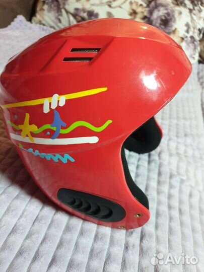 Горнолыжный шлем