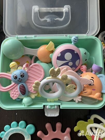 Набор погремушек и грызунков для малыша