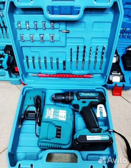 Шуруповерт Makita