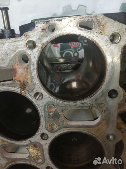 Блок цилиндров двигателя AGZ Volkswagen Passat B5