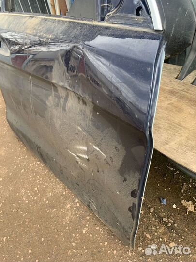 Правая дверь Mercedes-benz GL350 x166