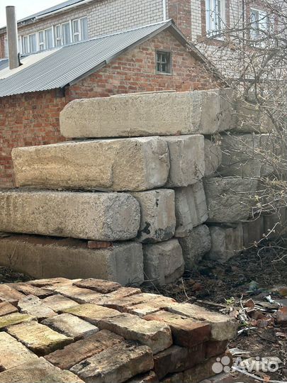 Кирпичный блок бу