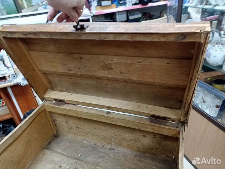 Старинный деревянный сундук. Ларь. (Сзр)