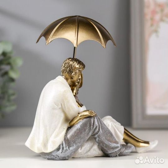 Сувенир полистоун романтика 'Влюблённые целуются п