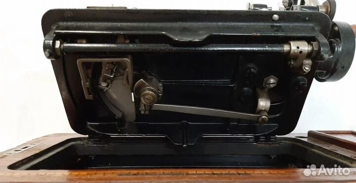 Швейная машина