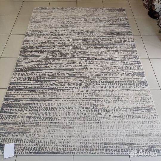 Ковер шерсть 100 процентов, новый
