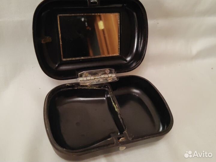 Карболитовая шкатулка