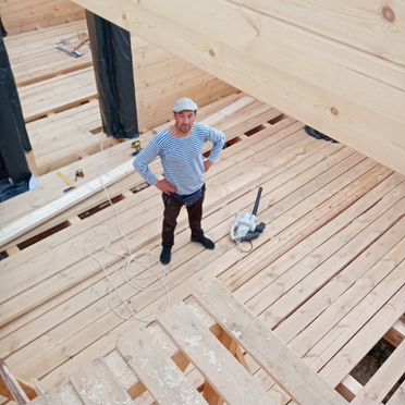 Кровельщик плотник