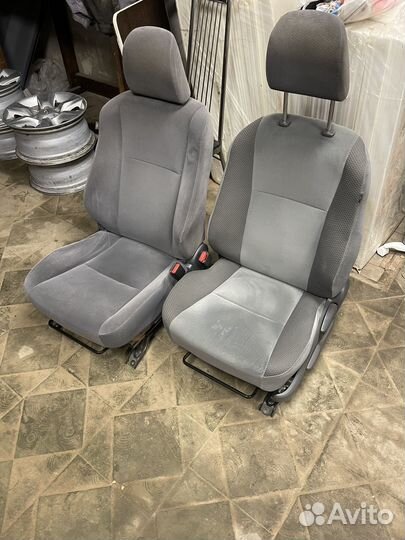 Сиденья передние прадо 150