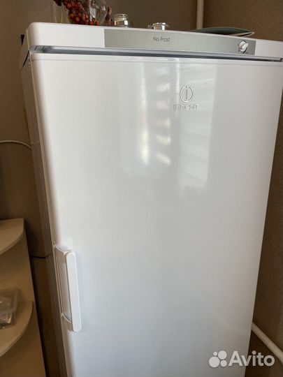 Морозильная камера indesit