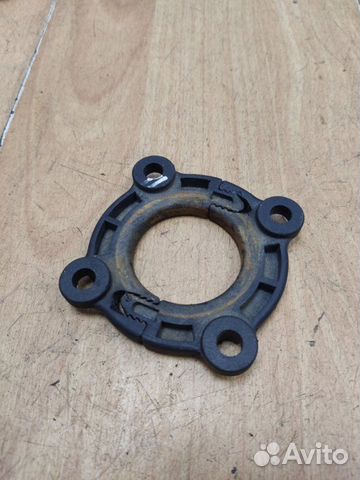 Крепление балки подвески переднее Opel Astra H