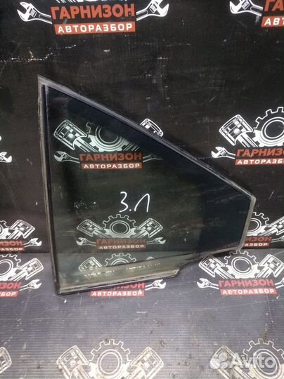 Задняя левая форточка Nissan Primera P12