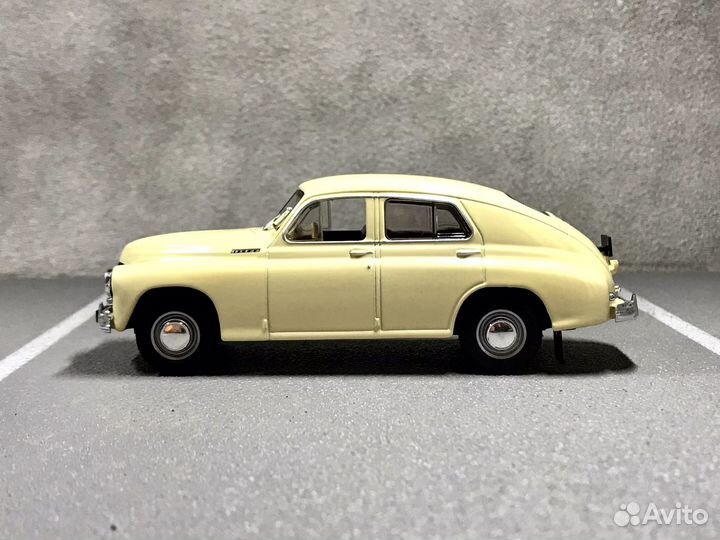 Коллекционная модель Газ-М20В Победа 1:43 DeA