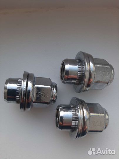 Колесные гайки 121,5