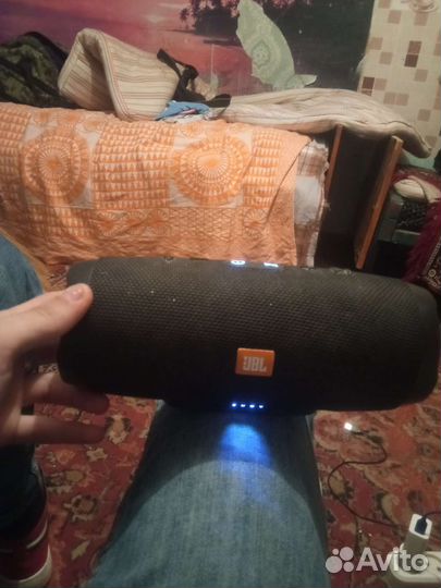 Колонка jbl