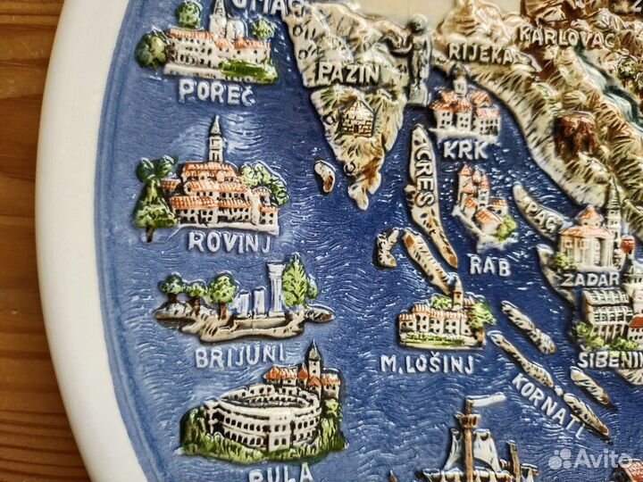 Тарелка декоративная настенная