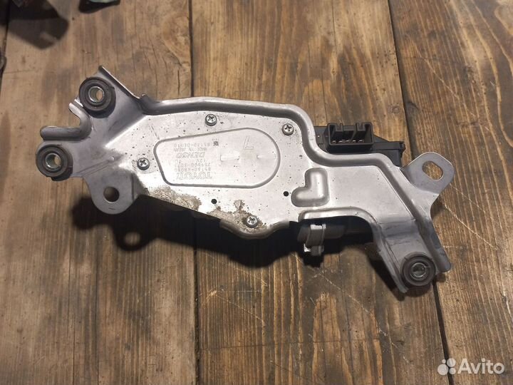 Моторчик стеклоочистителя заднего стекла