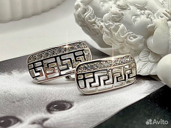 Серьги с кристаллами versace