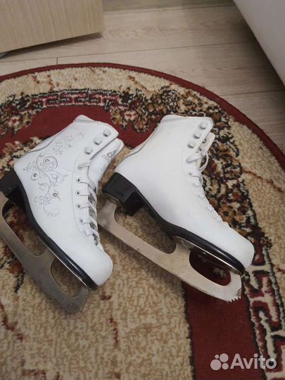 Коньки детские 35 р