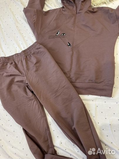 Костюм спортивный