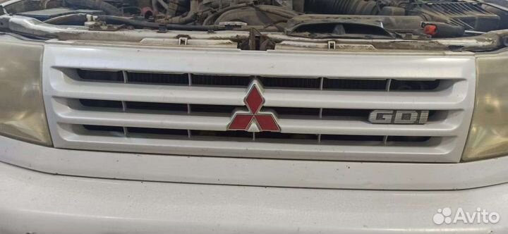 Решётка радиатора Митсубиси Паджеро ио