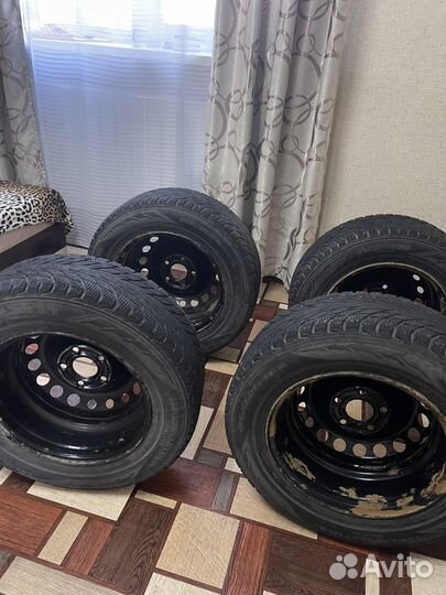 Nokian Tyres Hakkapeliitta R2 205/65 R15