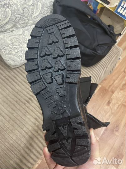 Берцы, зимние, 43 размер (новые)