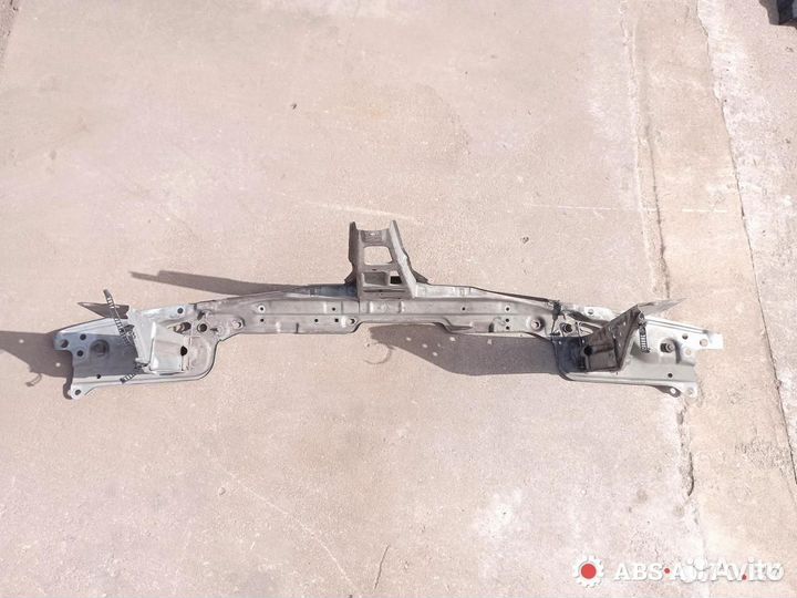 Передняя панель (телевизор) Audi 80 B3 1990