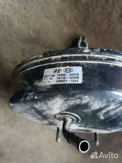 Вакуумный усилитель тормозов 58500-1G010 Киа Рио 2