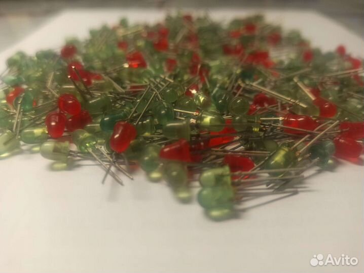 Светодиод LED