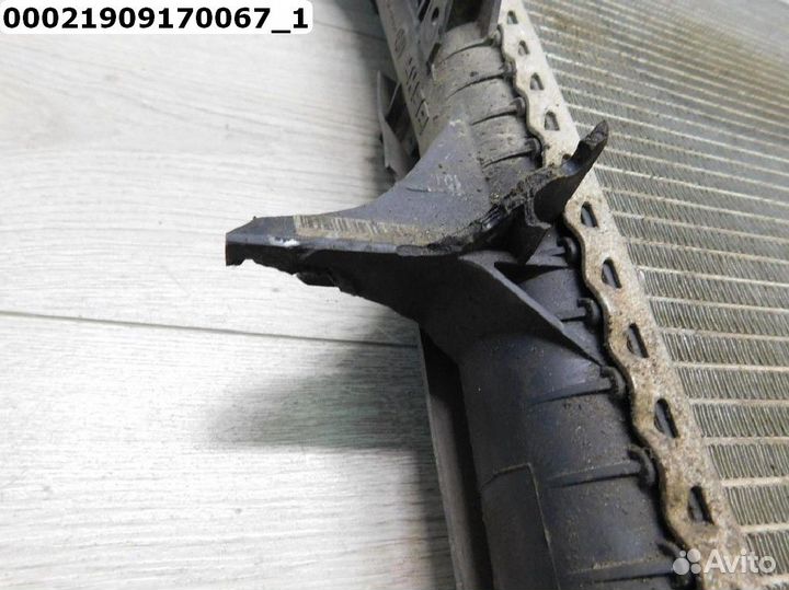 Audi Q7 4L Радиатор основной