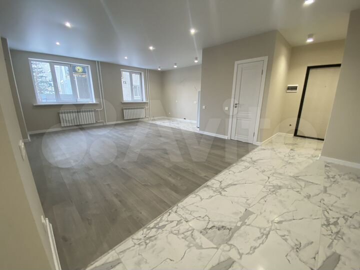 3-к. квартира, 81 м², 1/16 эт.