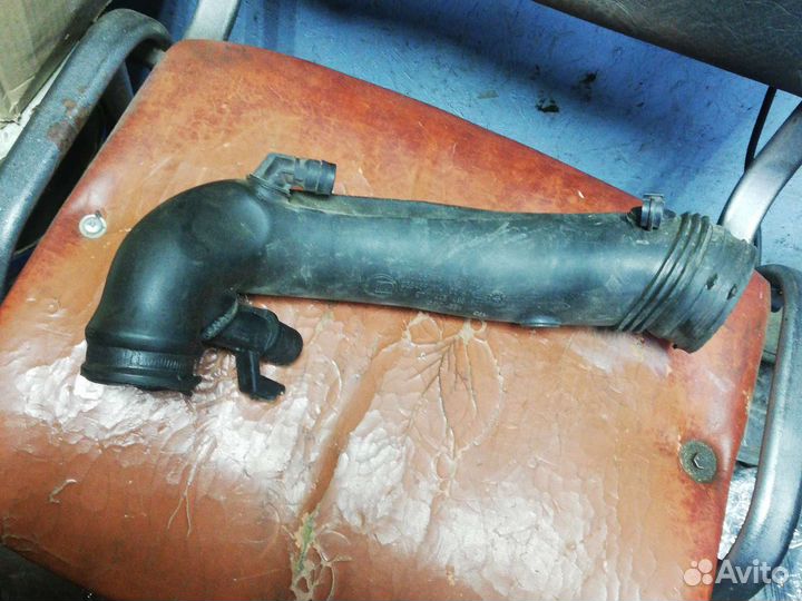 Патрубок воздушного фильтра Ситроен C5 ll