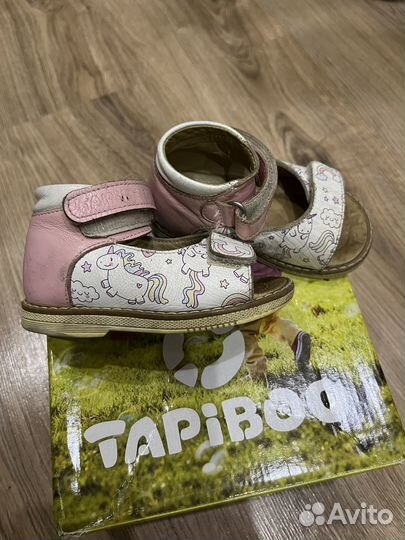 Сандалии для девочки