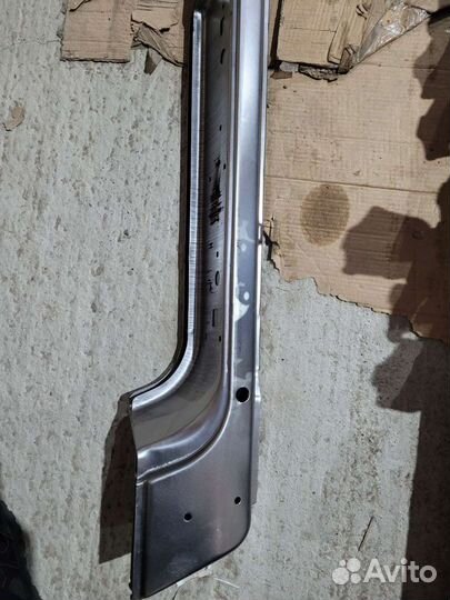 Порог правый левый на УАЗ patriot цена за штуку