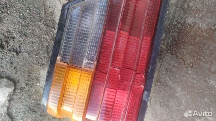 Задние фары Мерседес 124