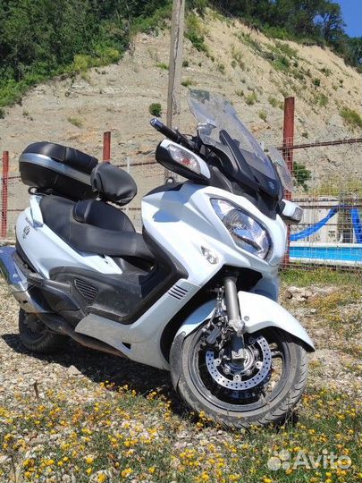 Suzuki burgman skywave 650