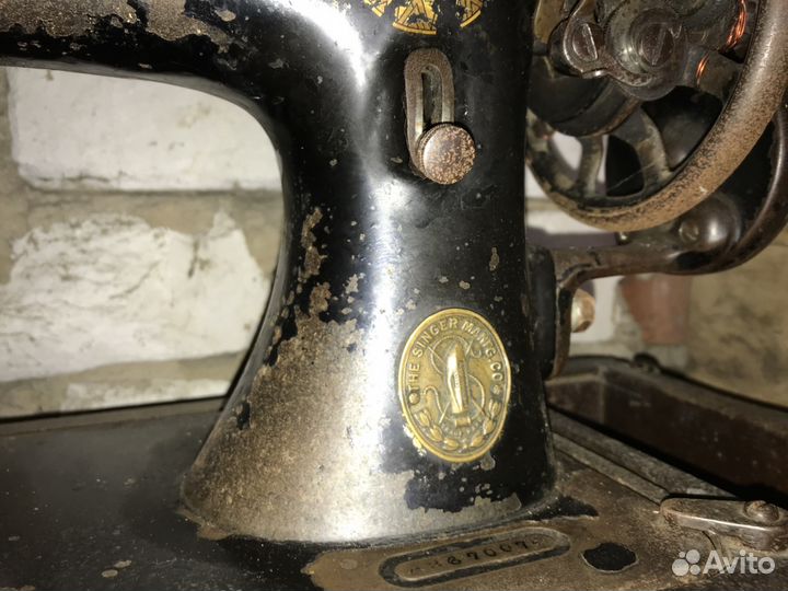 Ручная швейная машинка singer