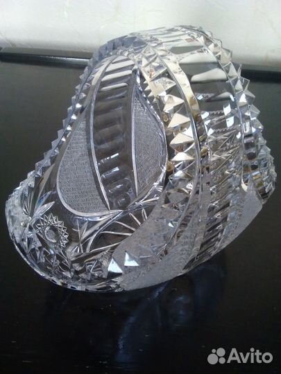 Хрустальная ваза корзина,Чехословакия,новая,изссср