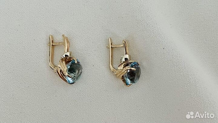 Золотые серьги с топазами 585