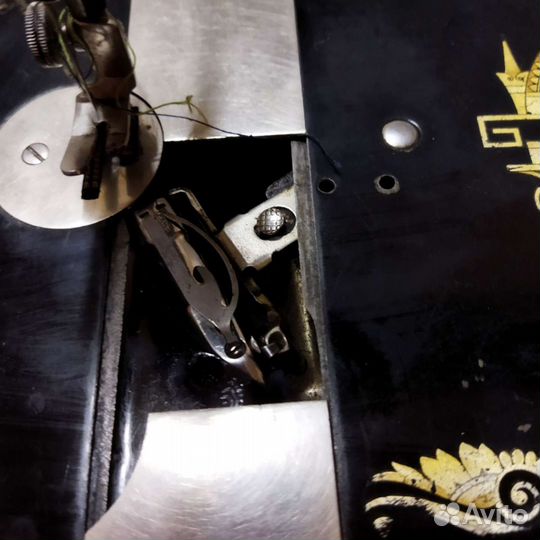 Швейная машина Singer