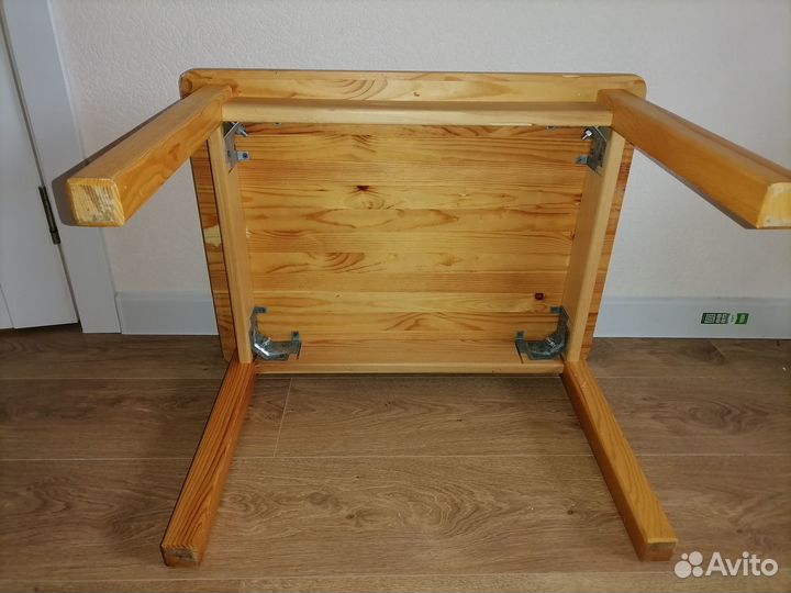 Продам детский столик и стульчик деревянный