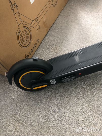 Электросамокат новый