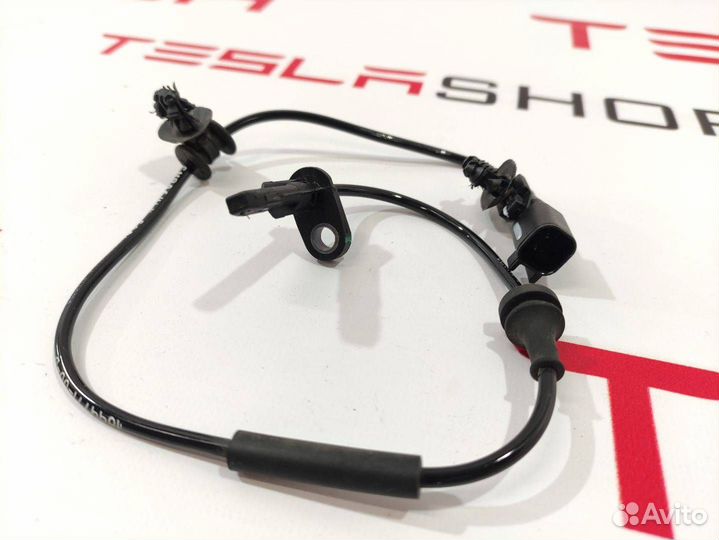 Датчик ABS задний Tesla Model 3 2019 1044771-00-D